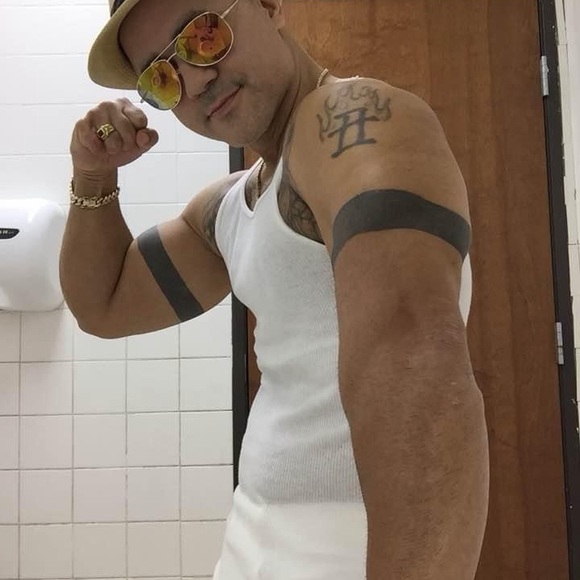 Meet your Posher, Rodolfo - Picture 7 of 7